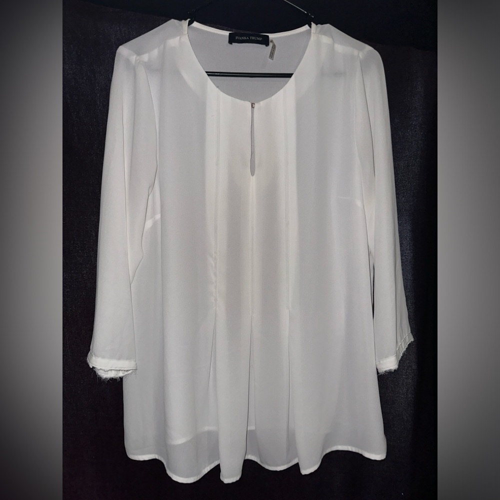 ivanka top white M
